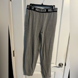 Hollister joggers